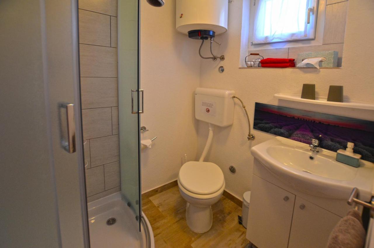 Bavica Apartments Ровинь Экстерьер фото